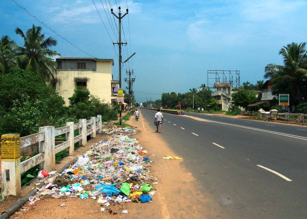 Garbage along the ECR, Pondicherry